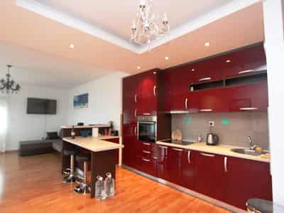 Apartment with Sea View in Rafailovići