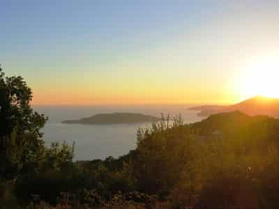Участок в Куляче с видом на море