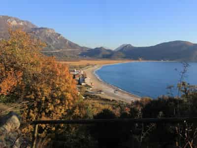 Land plot with sea view