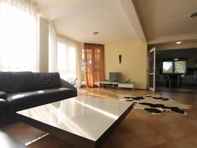 Villa with Pool in Sutomore