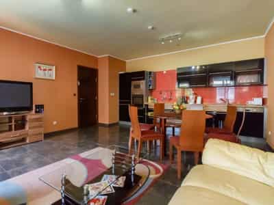 Three-Room Apartment in Complex with Pool in Dobrota