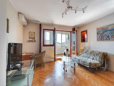 Three-bedroom apartment in Budva