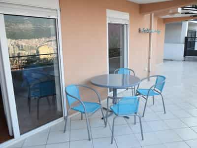 Spacious 3-bedroom apartment with stunning sea view