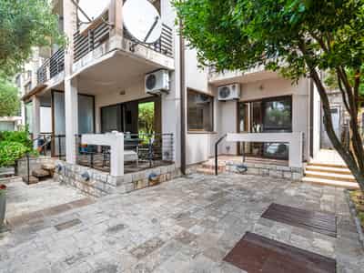 Apartment 57 m² + terrace 45 m² in Seoca, Budva