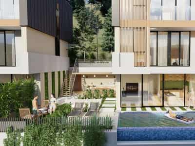 Spacious Villas in a Complex in the Tepe Area (002243)