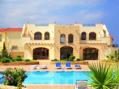 Magnificent Luxury Apartment Complex in Bahcheli Village (010498)