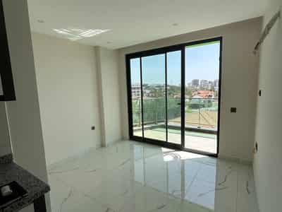 New 1-Bedroom Apartment from Investor (46100)