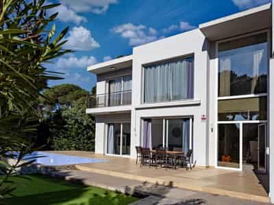 5-Bedroom Villa Close to the Beach, Calongé, Costa Brava