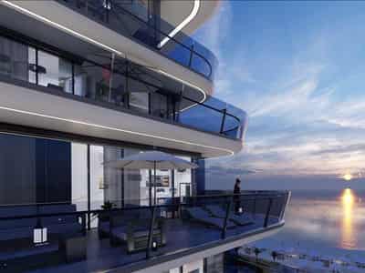 Эксклюзивная резиденция Yas Beach Residence на берегу моря с бассейнами, Абу-Даби, ОАЭ