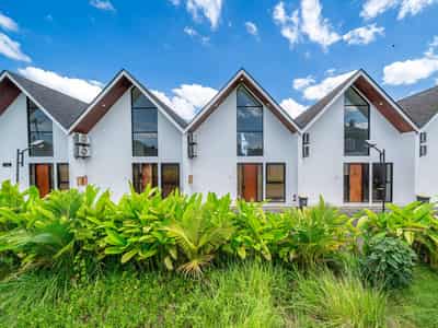 Two-storey townhouses near rice fields, 15 minutes to the beach, Canggu, Bali, Indonesia