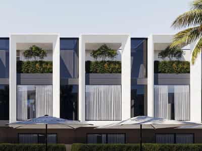 Villas and apartments in a complex with a swimming pool and spa 5 minutes from the ocean, on the main street of Canggu, Bali, Indonesia