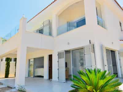 5 new villas in residential complex in Tala