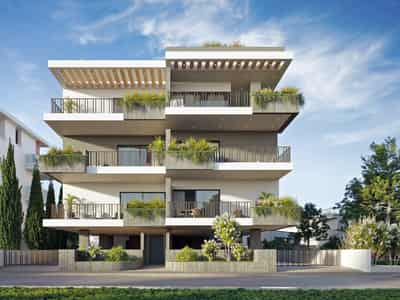 6 new objects in residential complex in Kato Polemidia