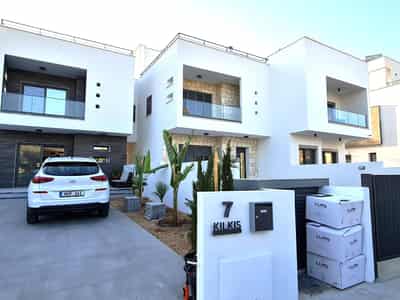 Complex of villa with picturesque views near the beach and the center of Paphos, Chloraka, Cyprus