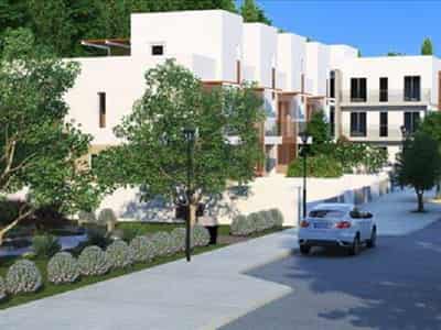 Modern residence at 600 meters from the sea, in the tourist area, Kato Paphos, Cyprus
