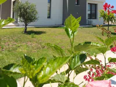 Complex of villas with a panoramic view near the beach, Chloraka, Cyprus