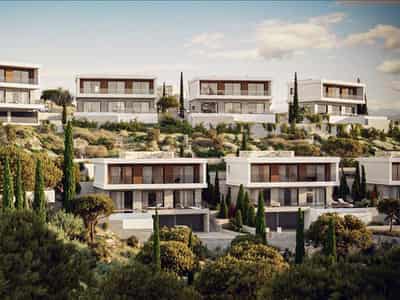 New complex of furnished villas with panoramic views, Episkopi, Cyprus