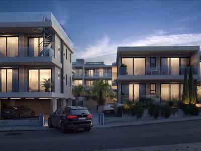 New gated residence with a swimming pool and gardens, Geroskipou, Cyprus