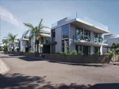 Exclusive gated complex of villas with swimming pools, 700 meters from the beach, Geroskipou, Cyprus