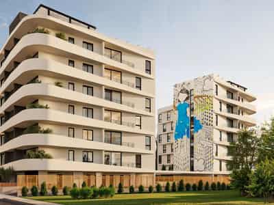 Апартаменты в закрытой резиденции с бассейном и садами рядом с пляжем и центром города, Лимассол, Кипр
