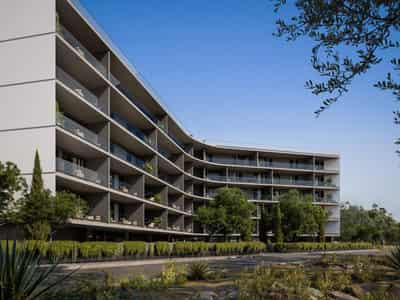 112 new objects in residential complex in Kato Polemidia