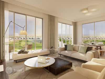 Апартаменты в новом жилом комплексе Golf Views с видом на поле для гольфа в Dubai South, ОАЭ