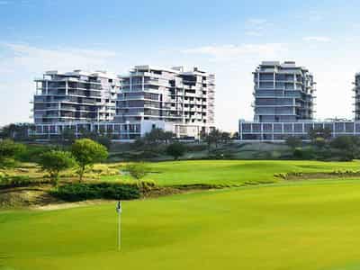 Жилой комплекс Golf Town с полем для гольфа, теннисными кортами и бассейном, DAMAC Hills, Дубай, ОАЭ
