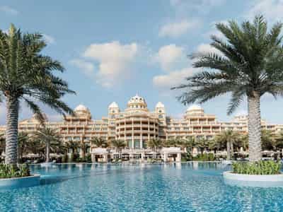 Новая элитная резиденция Raffles apartments со спа-центром и пляжным клубом, Palm Jumeirah, Дубай, ОАЭ