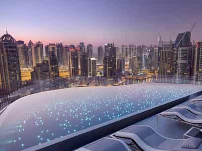 Резиденция Marina Star с бассейном и панорамными видами в центре района Dubai Marina, Дубай, ОАЭ