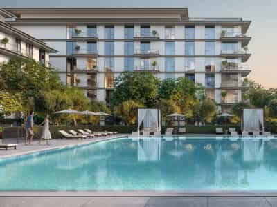 New luxury residence Ocean Cove with a swimming pool and a promenade, Mina Rashid, Dubai, UAE