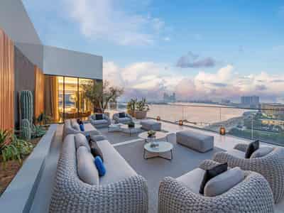 New Serenia District West Residence with a swimming pool, a spa center and parks, Jumeirah Islands, Dubai, UAE