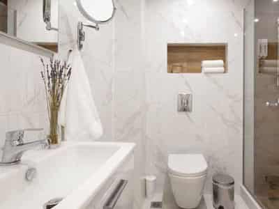 Residence with a swimming pool and a panoramic view of the city in the heart of Athens, Greece