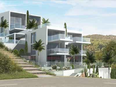 Complex of exclusive villas at 850 meters from the beach, Chamolia, Greece