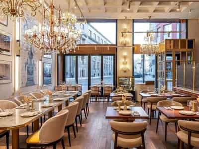 Commercial Property, Les Corts