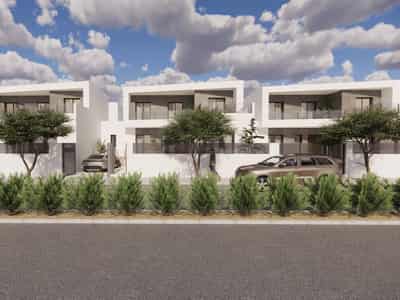 Apartment, Dolores