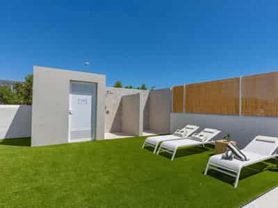 Bungalow, Dolores