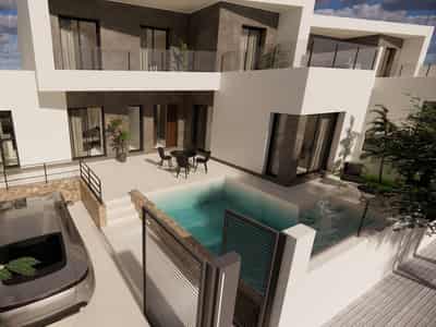 Duplex, Dolores