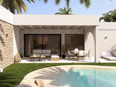 Villa, Baños y Mendigo