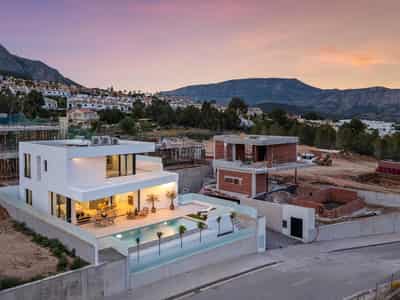 Villa, Polop