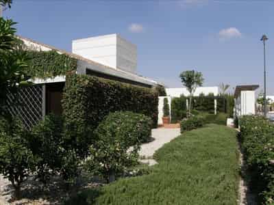 Villas, Sucina
