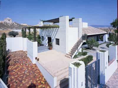 Villa, Sucina