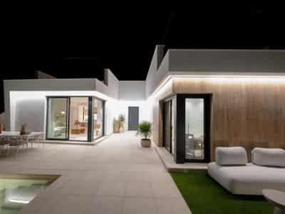 Villa, Baños y Mendigo