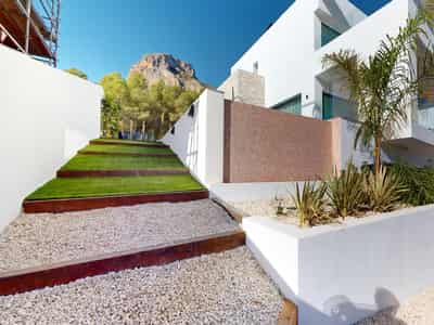 Villa, Polop