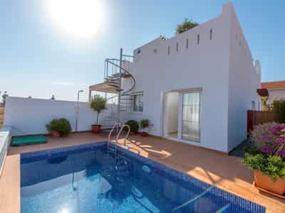 Villa, Los Alcázares