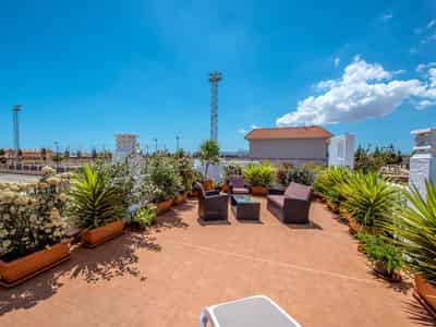 Villa, Los Alcázares