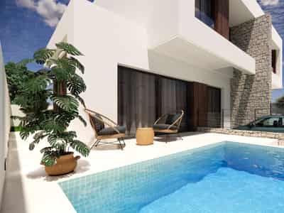 Apartment, Dolores