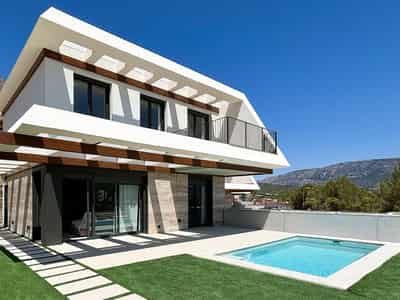 Villa, Polop