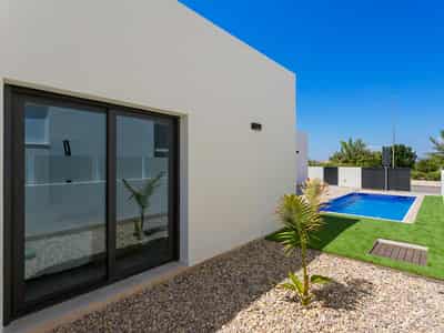 Villa, Daya Nueva