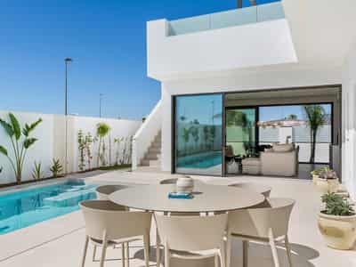 Villa, Los Alcázares
