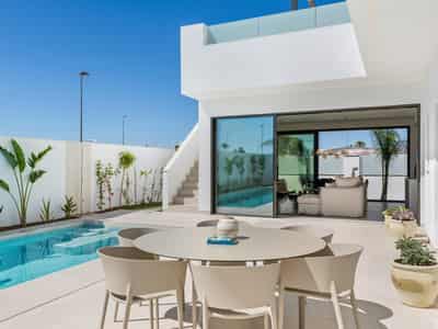 Villa, Los Alcázares